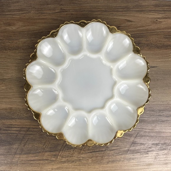 Golden Shell Deviled Egg Server Plate Anchor Hocking Milk Glass Gold Trim - Picture 1 of 10